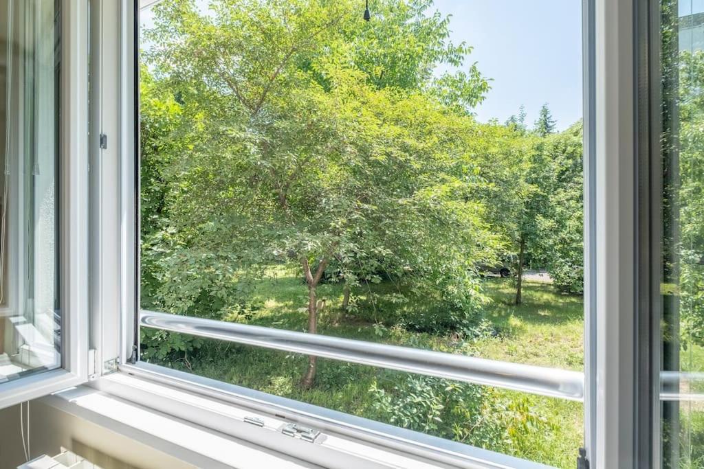 סופיה Top Location, Brand New 3 Bdrm Apt & Free Parking מראה חיצוני תמונה